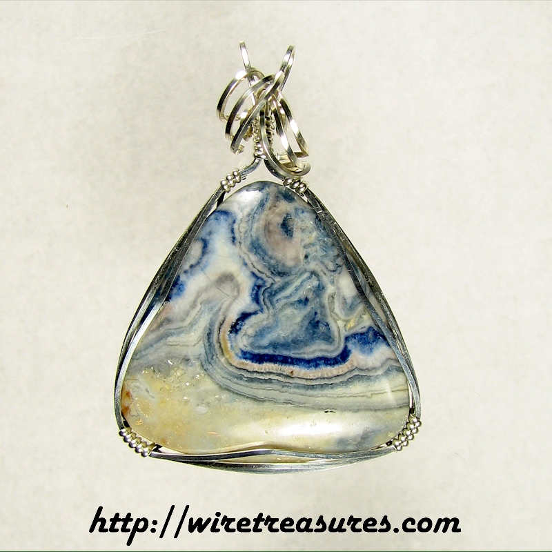 Wedgwood Agate Pendant